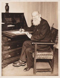 1933 Press Photo Russian Writer Count Ilya Tolstoy - Picture 1 of 2