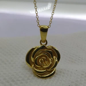 14k Oro Amarillo Chapado Hermoso Bloomg Flor Rosa Collar con Colgante 18" Cadena - Imagen 1 de 13