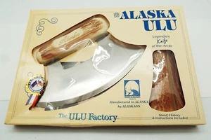 VTG ORIGINAL THE ALASKA ULU LENDARY KNIFE OF THE ARTIS w/ STAND & BOX NEW - Imagen 1 de 3