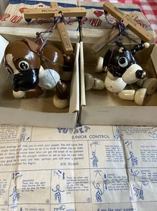 Pelham Puppets Junior Control Dogs BENGO & WUFF Hecho en Inglaterra De Colección - En Caja - Imagen 1 de 24