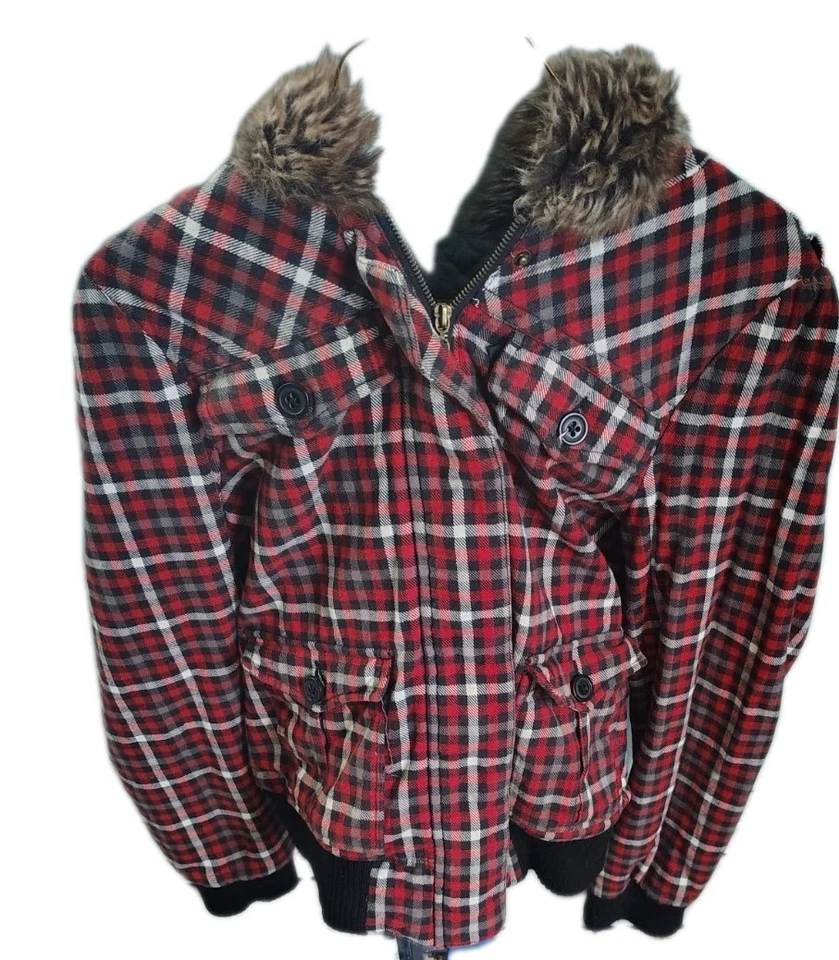 Y2K ROXY HOODED JACKET juniors size Large Red Plaid Faux Hood pre-owned  used - Image 1 of 4