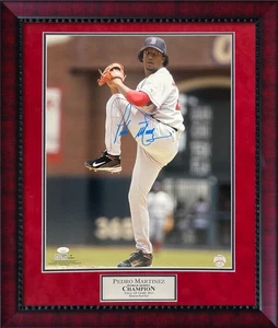 Pedro Martinez Autograph Photo Pitching 23×27 JSA Authentication - Picture 1 of 1