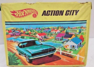Hot Wheels Action City Play Set 1968 Hotwheels folding playset case track