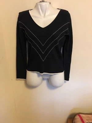 Nuevo con etiquetas Suéter Michelle Nicole Para Mujer Cuello en V Color Negro/Blanco roto, Talla XL Foto 1 de 4