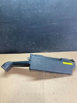 2003 to 2008 Nissan Murano Air Intake Cleaner Duct n5427 PS - Image 1 of 4