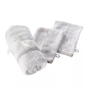 High Quality White Baby's  Hooded Towel and 2 Pack Of Super Soft Wash Mitts Set - Picture 1 of 3