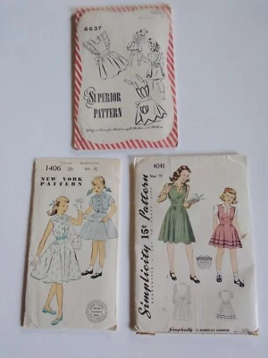 Lot Of 3 Vintage Children's Patterns Dresses Pinafores Size 8 And 10 - Image 1 of 4