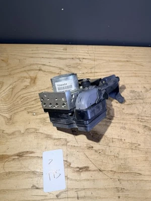 2003-2008 Nissan 350Z ABS Anti-Lock Brake Pump Module 47660EV01A OEM - Image 1 of 4