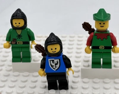 LEGO Castle Forestmen Minifigures Lot Of 3 Robin Hood Outlaws Quivers - Image 1 of 4