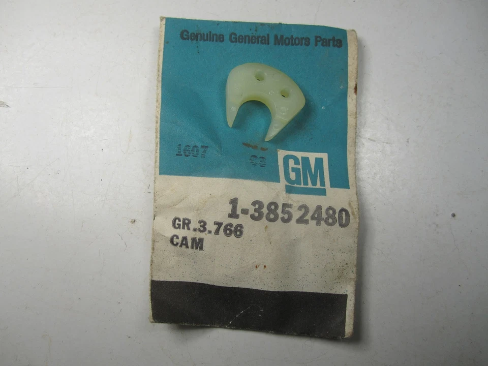 65-72 Corvette Chevy II Chevelle Chevrolet Carburetor Pump Cam Lever NOS 3852480 - Image 1 of 1