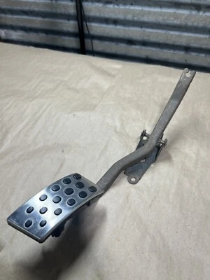 2003 03 04 Ford Mustang Cobra SVT acelerador pedal de gasolina 3338 Foto 1 de 4