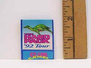 Joe Camel 1992 paquete duro Tour Club Camel cigarrillos matchbook con fósforos - Imagen 1 de 3