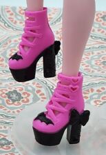 Monster High Skulltimate Secrets G3 2023 Draculaura boots shoes ready to ship