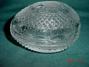 Vintage Avon Fostoria Egg Soap Dish/Keepsake Box - Easter 1977 Mother's Day  - Picture 1 of 6