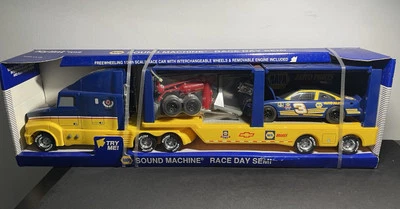 VTG NAPA Sound Machine Race Day Semi Truck w/ 1:24 Scale Race Car 9426N 2000 NOS - Image 1 of 4