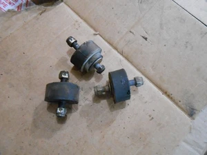 Polaris 250 Trail Blazer 97 1997 motor mounts rubber engine - Picture 1 of 2