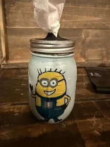 Handbemalter Minion Thema Einmachglas Taschentuchhalter - Bild 1 von 3