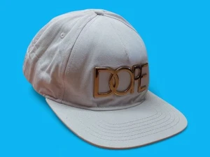 Dope Mütze Gold Buchstaben Druckknopflasche - Bild 1 von 6