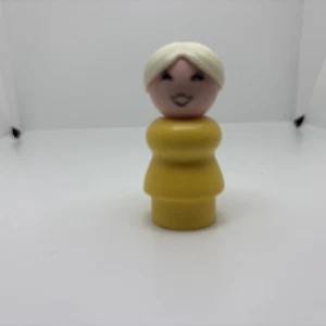 Vintage Fisher Price Little People Yellow Mom Grandma Woman White Hair - Picture 1 of 5