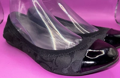 COACH Black Signature C patent Ballet Flats! Size 6 (0572) - Image 1 of 4