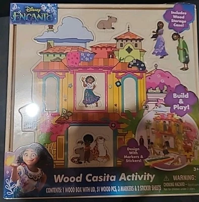 Tara Toys Disney's Encanto: Juego de actividades Casita de madera - Juego de construcción y decoración Foto 1 de 2