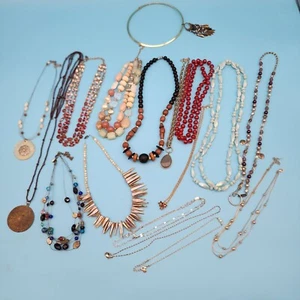 Lote de 1 lb Collar Disfraz Collar Joyería Accesorios 18 Piezas Collar Lote - Imagen 1 de 10