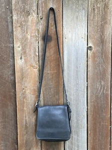 Vintage Coach 9145 Black Leather Legacy Flap Crossbody Shoulder Bag Purse - Picture 1 of 12