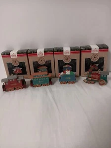 Vintage Hallmark Keepsake Ornaments. Claus & RR.used But In Good Condition 4 In - Picture 1 of 6