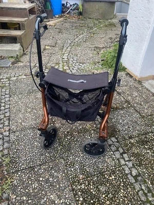 DIETZ TAiMA M Leichtgewicht-Rollator - Braun Metallic - Bild 1 von 4