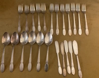 23 Pieces 1847 Rogers Bros International Silver Sylvia With Monogram Silverplate - Image 1 of 4