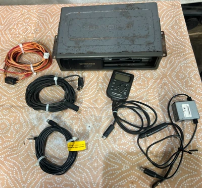 PIONEER CDX-FM623S CD CHANGER + REMOTE CONTROL CXA7558 + CABLES FOR PARTS B39 - Image 1 of 4