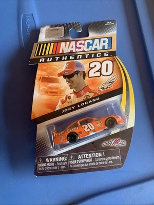 Nascar Authentics 2011 Joey Logano #20 Home Depot 1/64 Foto 1 de 4