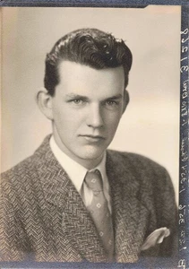 VTG Photo Handsome Young Man Around 1937 School Picture Day Suit Tie Fashion - Picture 1 of 2