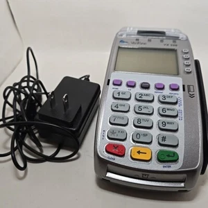 Máquina de tarjetas de crédito Verifone VX 520 EMV con lector de chips - Imagen 1 de 6