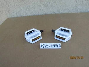 NEW BICYCLE 9/16'' WHITE ALUMINUM PEDALS FOR 3 PC. CRANK BIKES: BMX, MTB, ROAD  - Picture 1 of 3