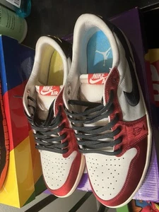 Jordan 1 Low Trophyroom away - Picture 1 of 6