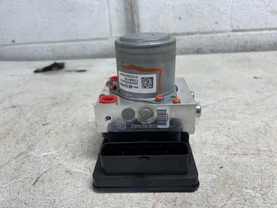 Conjunto de bomba de freno antibloqueo Chevrolet Blazer 2023 OEM ID 86804618ESS2 Foto 1 de 4