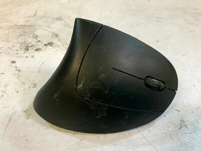 Anker 98ANWVM-UBA Vertical Mouse Black 2.4G Wireless 1600 DPI Ergonomic (H1E*) - Image 1 of 3