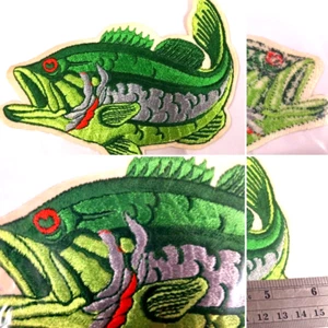 VINTAGE LARGEMOUTH BASS EMBROIDERED PATCH FELT BACKGROUND SWIMMING FISH BADGE 6" - Picture 1 of 9
