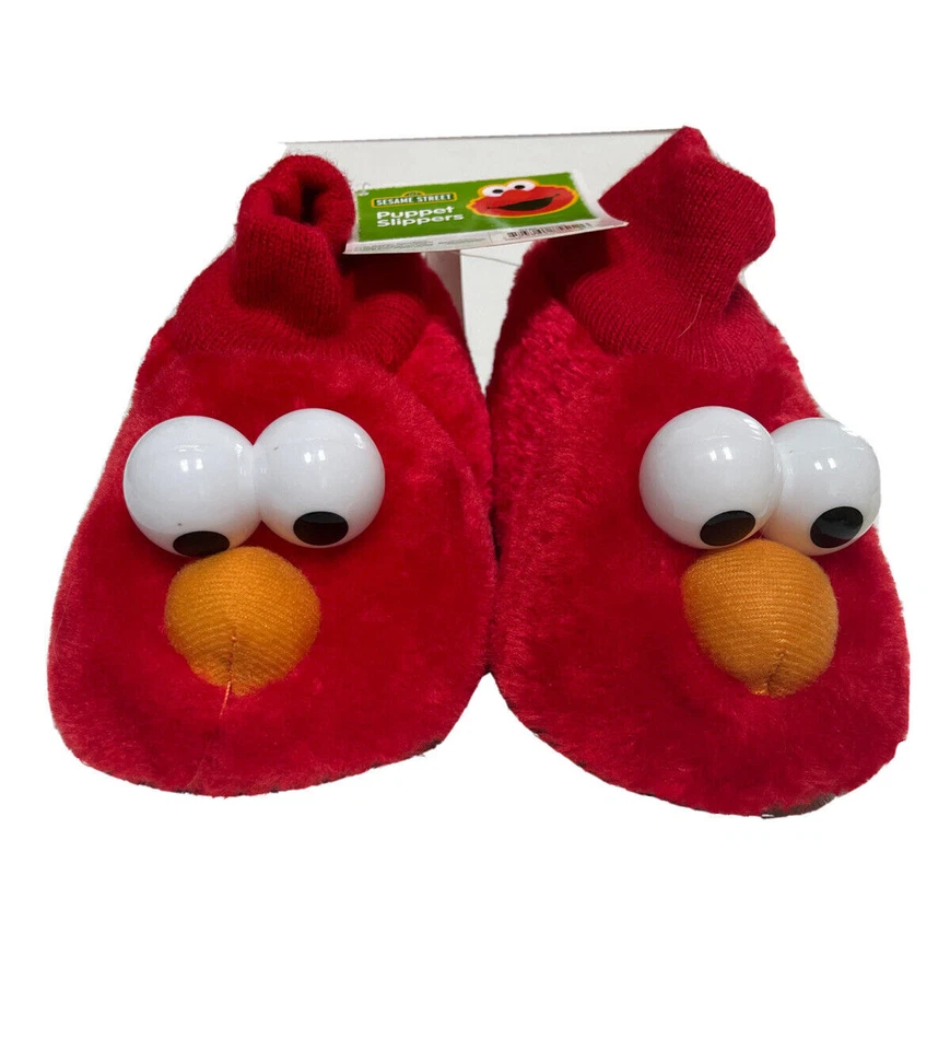 MWT Toddler Slippers Despicable Me Minions, Elmo, Baby Shark; Sz 5-6, 7-8, 9-10 - Image 1 of 1