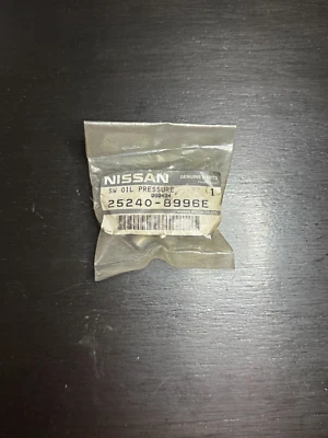 Nissan OEM 25240-8996E OIL PRESSURE SENDING UNIT - Image 1 of 2