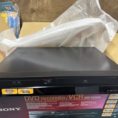 Reproductor combinado Sony RDR-VXD655 VCR/DVD con control remoto, cable y DVD en blanco probado” Foto 1 de 4