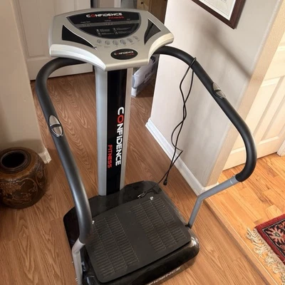 Máquina de fitness con vibración Confidence Fitness NHCFV-2000 - negra Foto 1 de 4