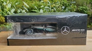 Mercedes AMG Petronas W07 #44 Lewis Hamilton 2006 Minichamps 1:18 Dealer Edt. - Bild 1 von 5