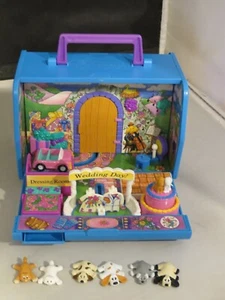 Vintage 1995 Pound Puppies & Purries Wedding Playset Carrier Honeymoon Paris - Picture 1 of 7