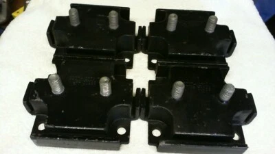 PACK DE 4 SOPORTES DE MOTOR HUMVEE NSN:5342-01-189-9982 P/N:12339179 *NUEVO EXCEDENTE* Foto 1 de 4
