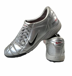 nike total 90 trainers