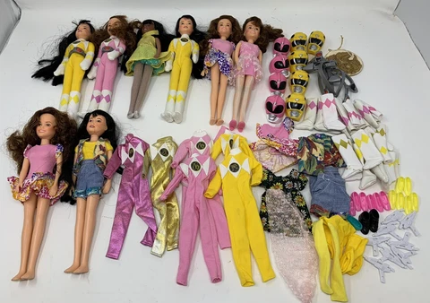 Mighty Morphin Power Rangers Yellow Aisha Trini & Pink Kimberly Dolls  1995 Lot Cover