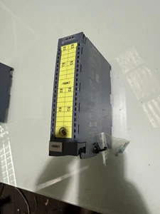 Siemens Digitalausgabe 32x24V DC 6ES7526-2BF00-0AB0 - Bild 1 von 3