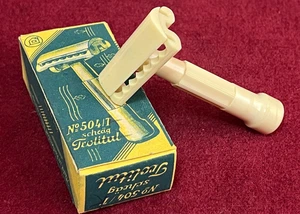 Antique WWII Military German Bakelite Safety Slant Razor Trotitul 504/T DRGM - Picture 1 of 10